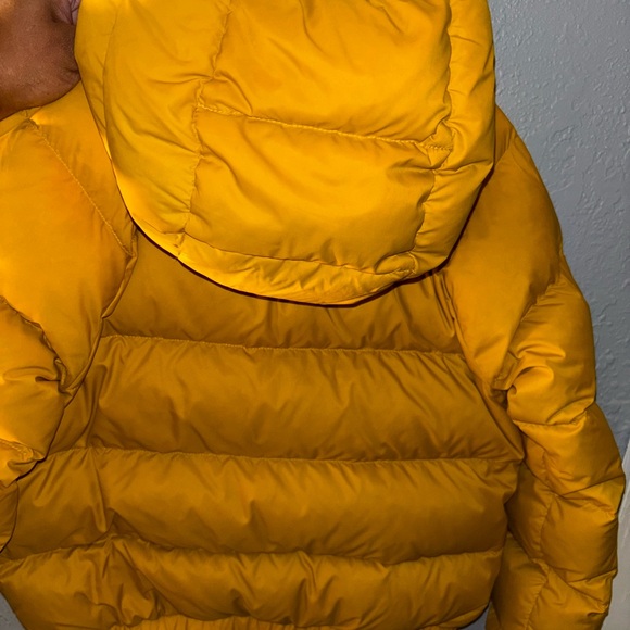 The North Face Kids Yellow Puffer Jacket - Picture 6 of 6